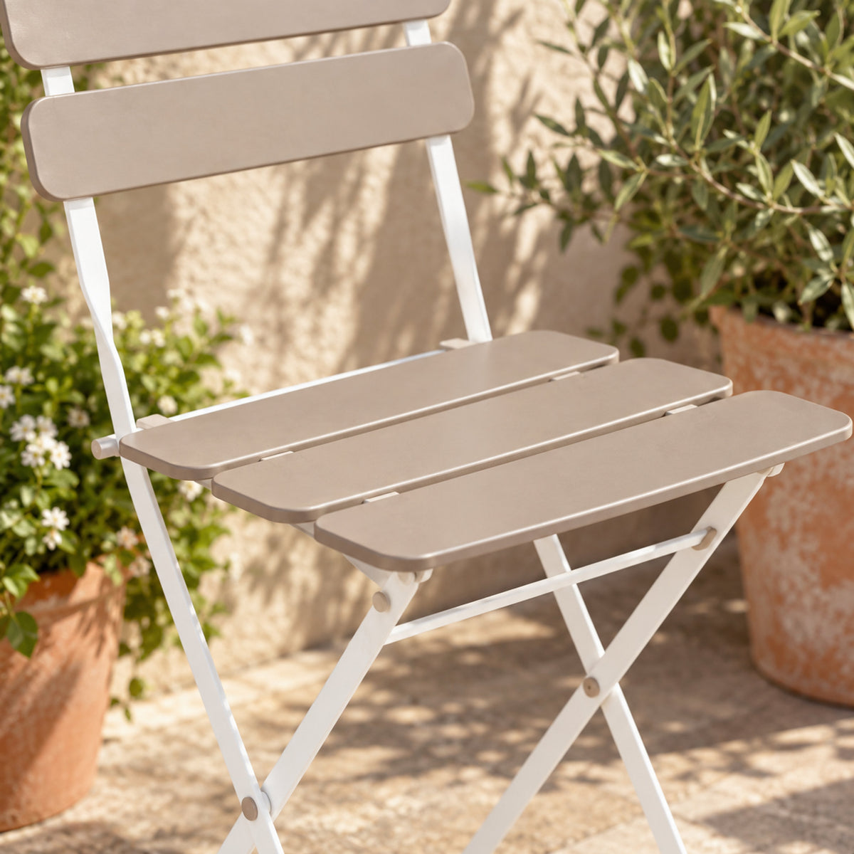 Folding Patio Stool detail