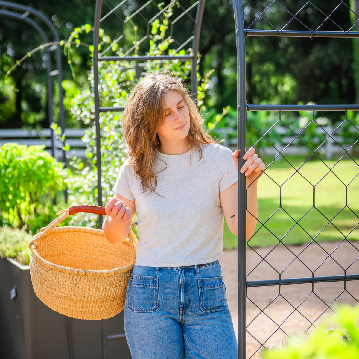 Round Lattice Garden Arch