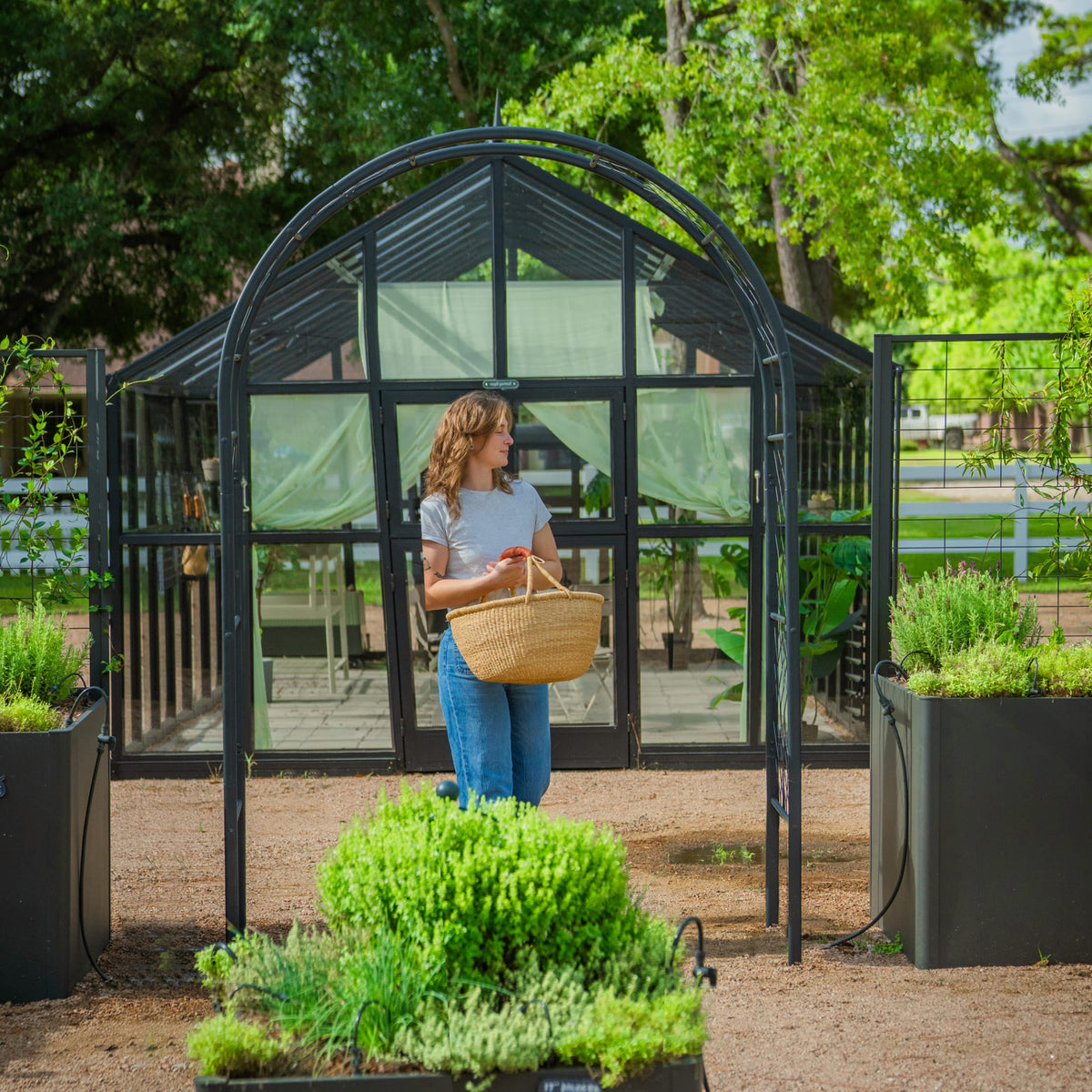 Round Lattice Garden Arch