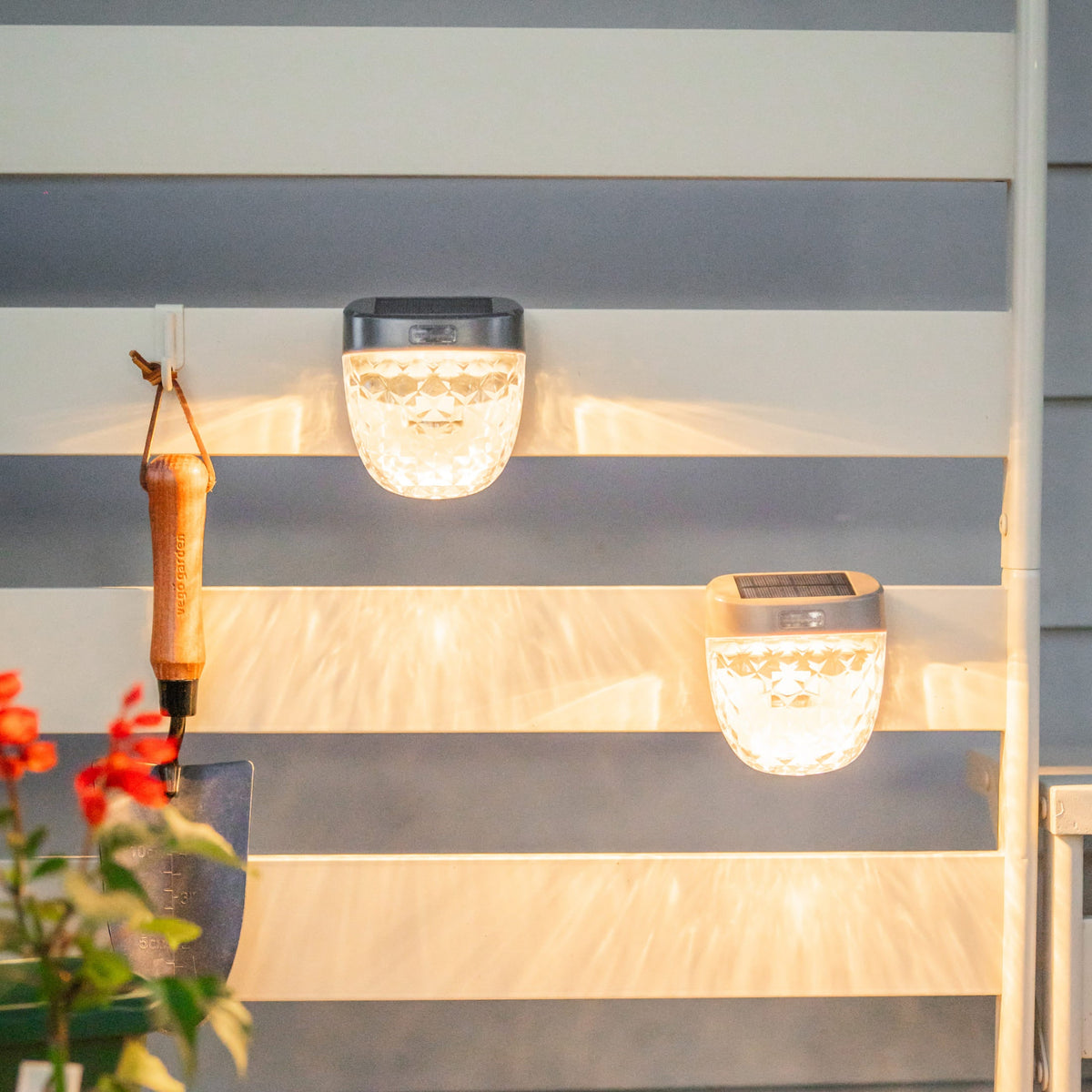 Solar Garden Light, Flat Mount