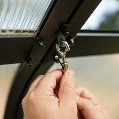 Product photo of adjustable grow light hanging kit