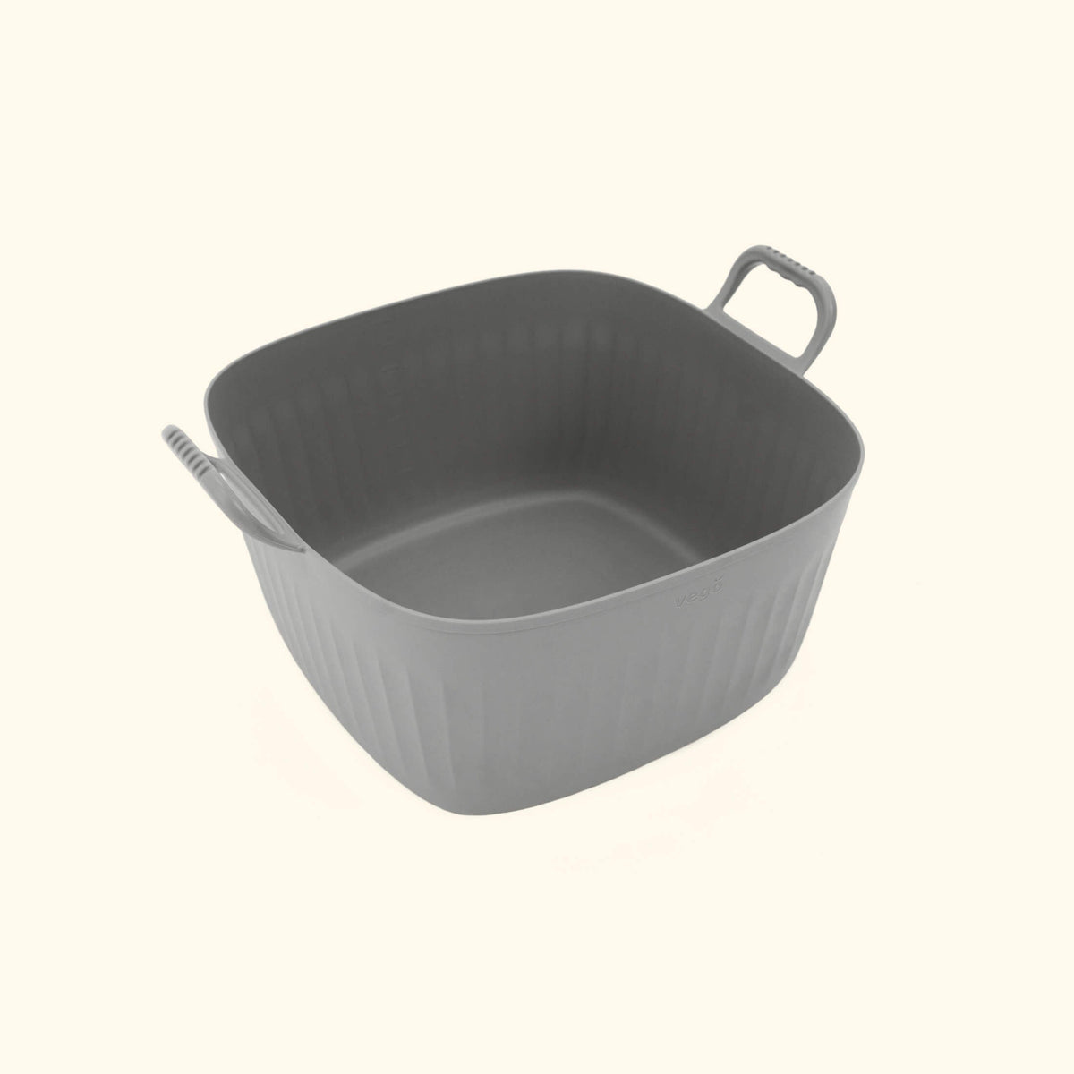 Product photo of 4-gallon garden utility tub