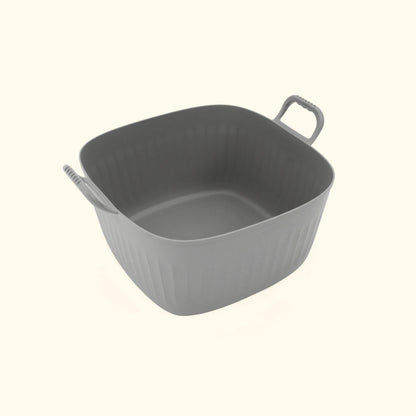 Product photo of 4-gallon garden utility tub