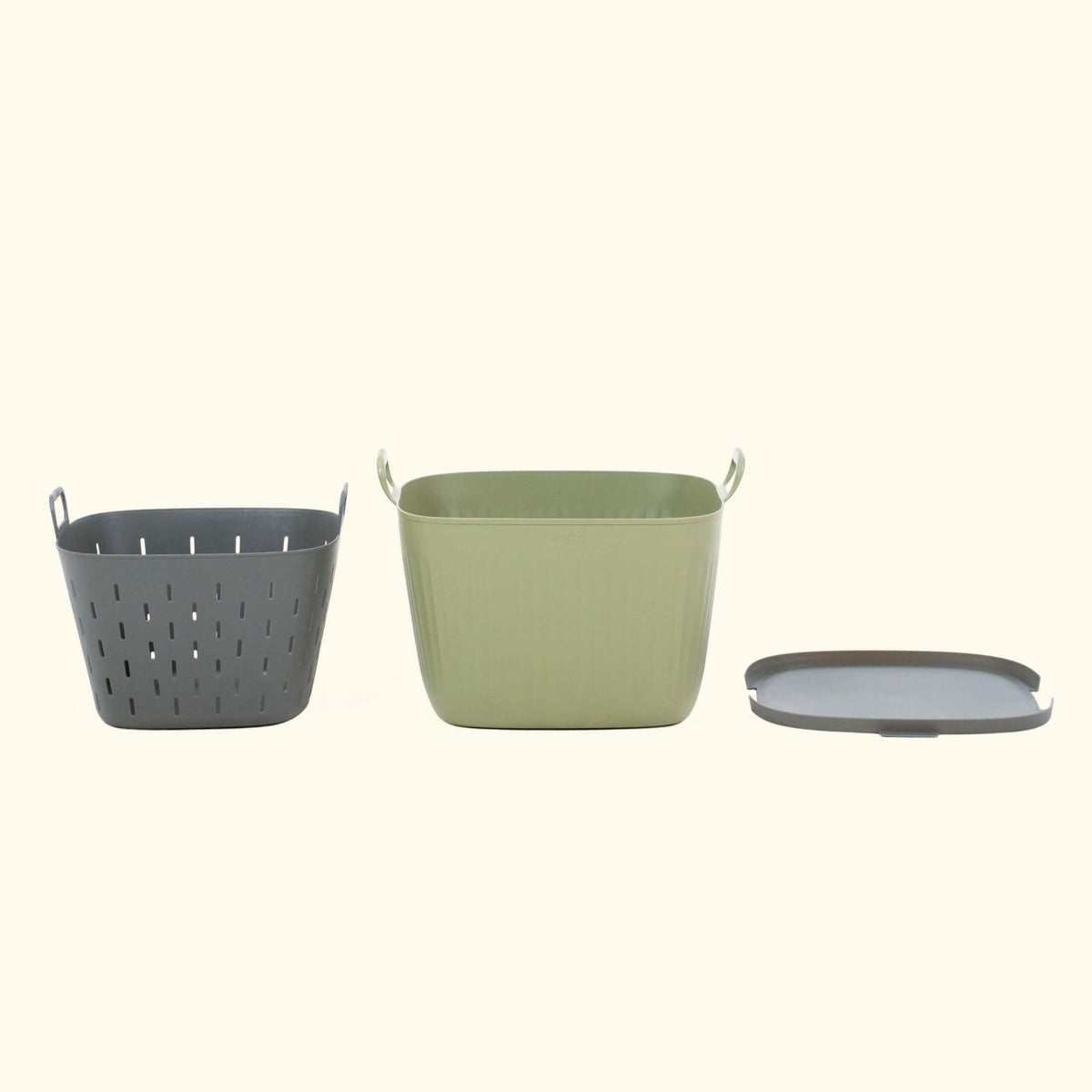 Product photo of 8-gallon garden tub, strainer and lid kit