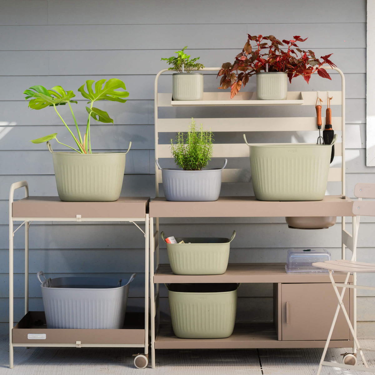 Product photo of garden utility tub set in three sizes