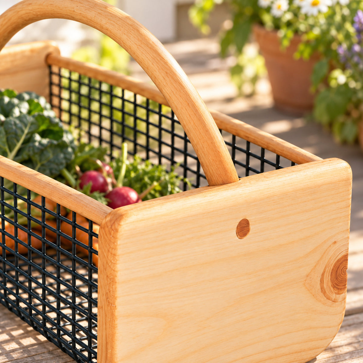 Garden Harvest Basket detail