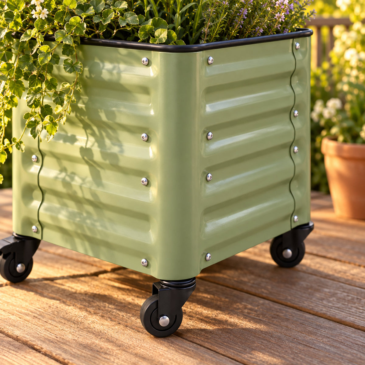 Rolling Cube Planter, 21 x 21 Inches detail