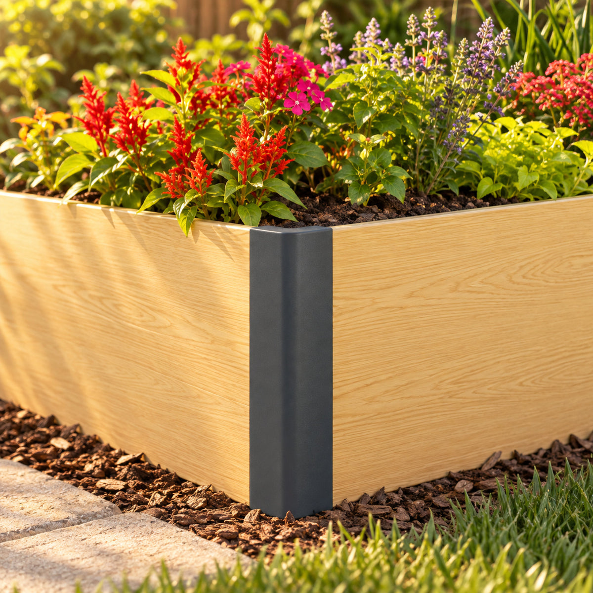 U-Shaped Woodgrain Raised Bed, 96 x 96 x 16 Inches detail